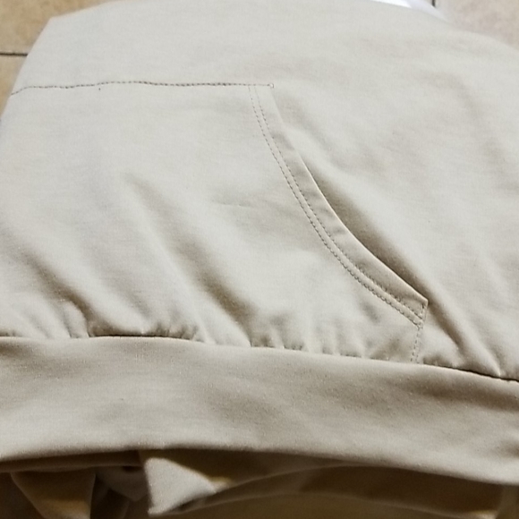 Hooded sleeveless top - Picture 4 of 5